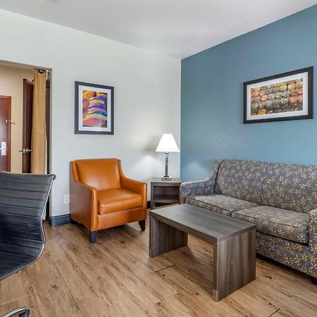 Best Western Plus Victoria Inn & Suites Extérieur photo