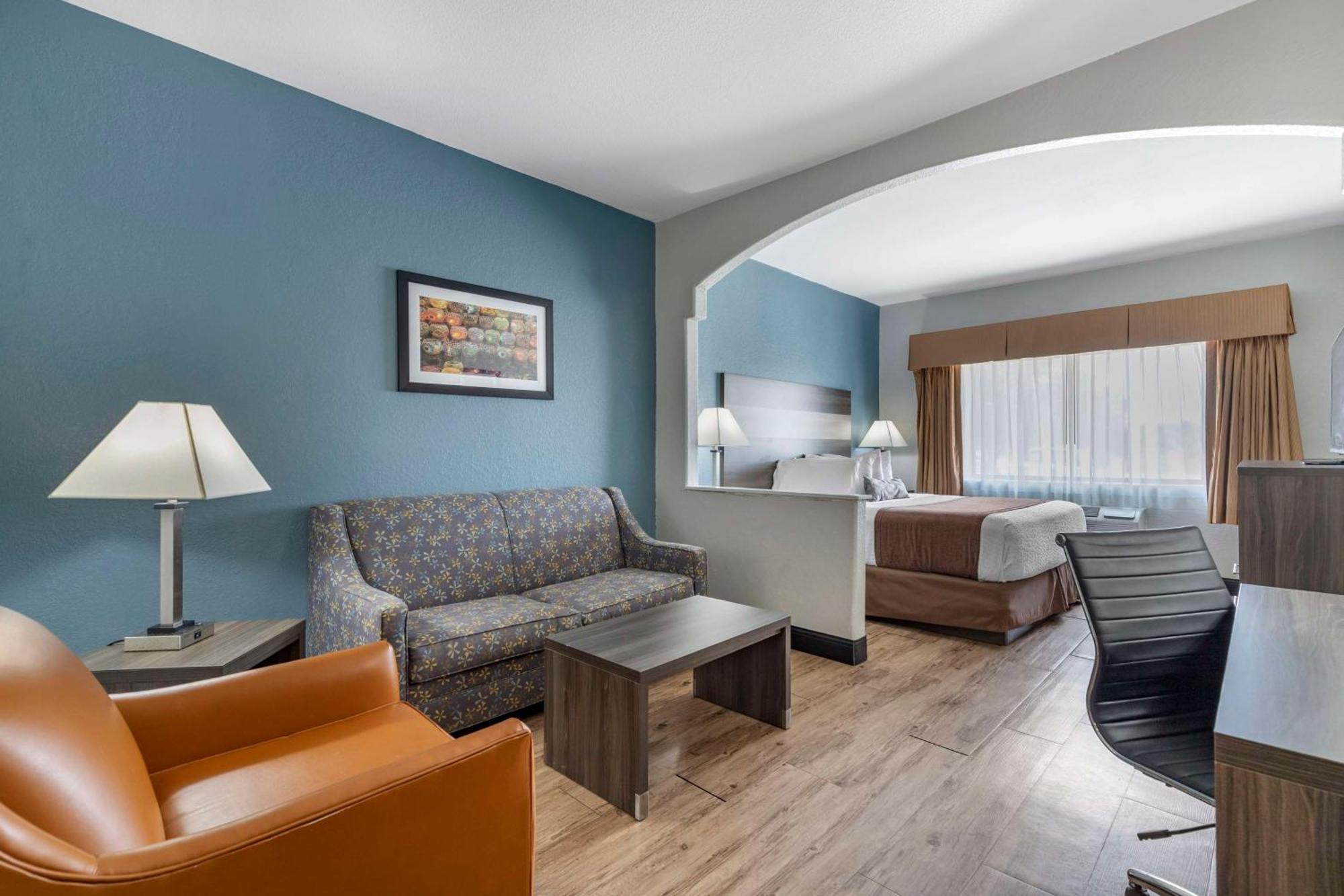 Best Western Plus Victoria Inn & Suites Extérieur photo